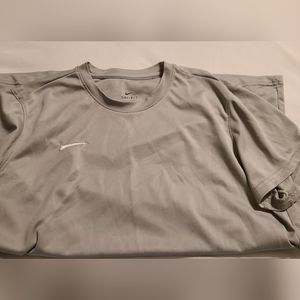 Women's Nike Dri-Fit shirt XXL EUC